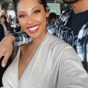 Meet your Posher, Korin